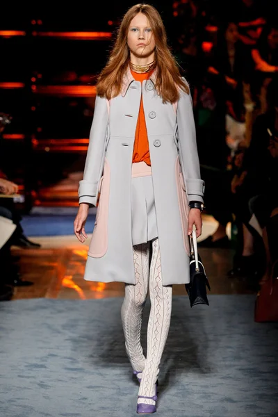 Look 1